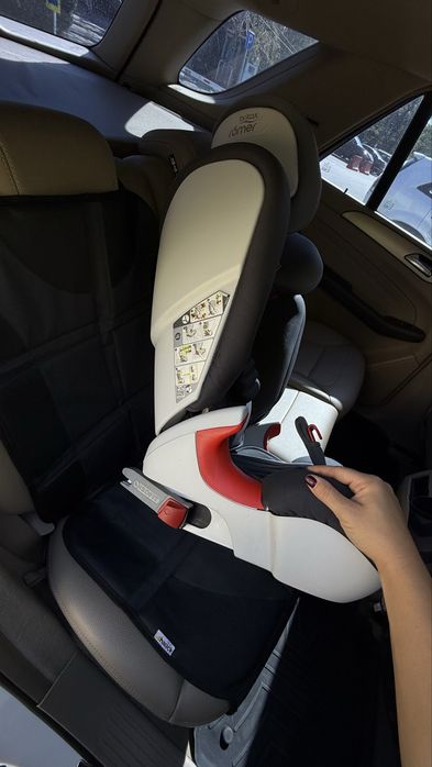 Автокресло britax romer
