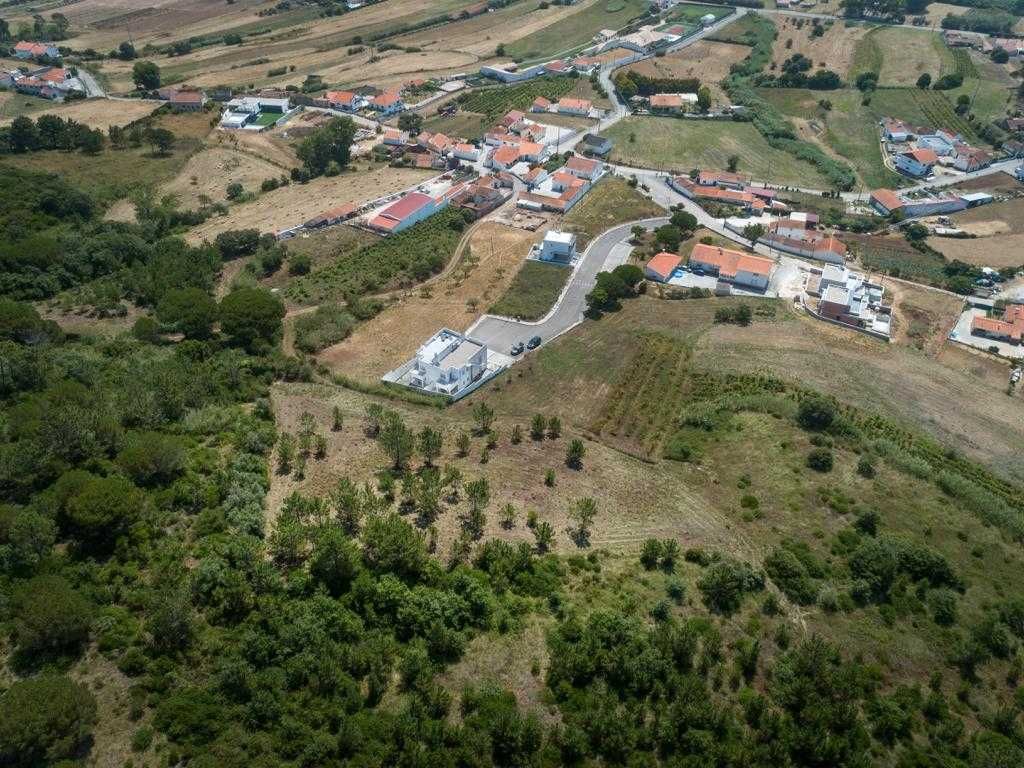 Terreno de Colina para Residência de Luxo em Famalicão, Nazaré.