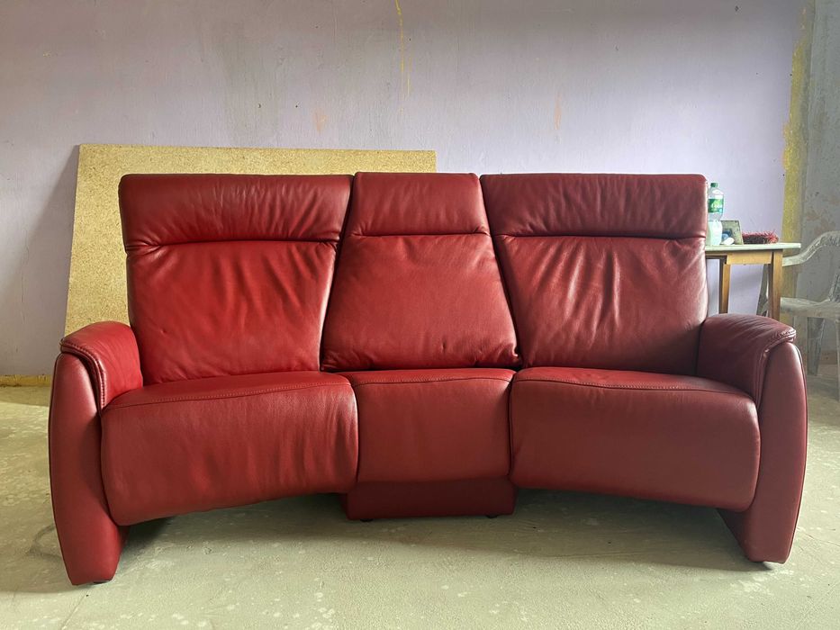 Skórzana sofa z funkcją relaks