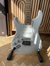 Fender Player Stratocaster LH MN PWT leworęczna