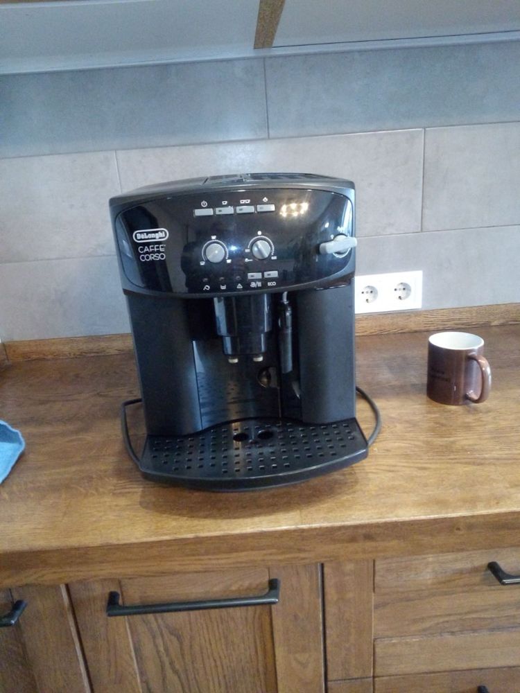 Продам кофемашину Delonghi Caffe Corso