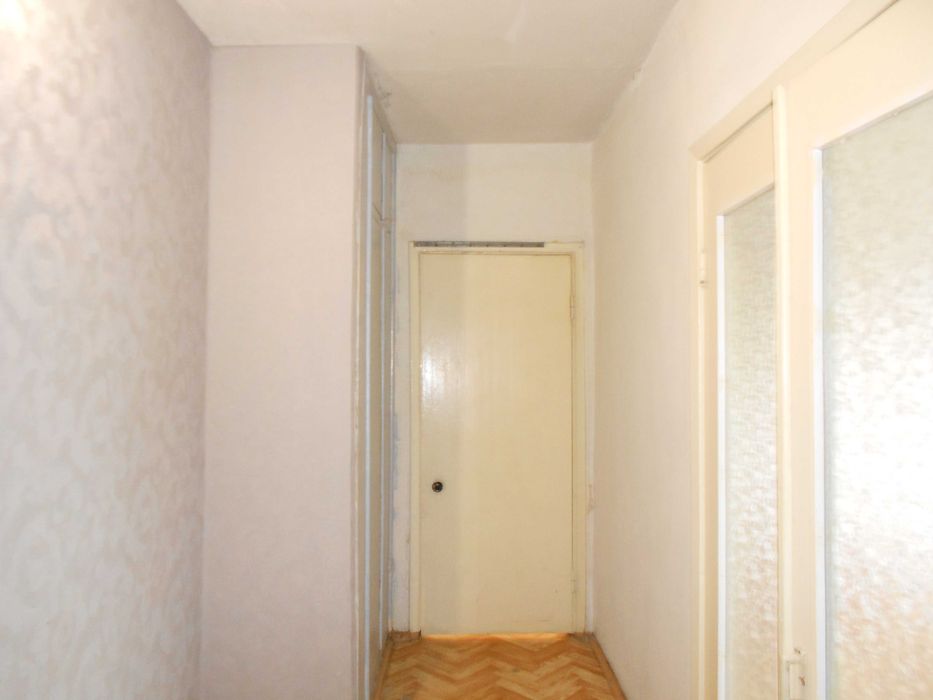 Продаж двохкімнатної квартири у цегляному будинку, 2/9