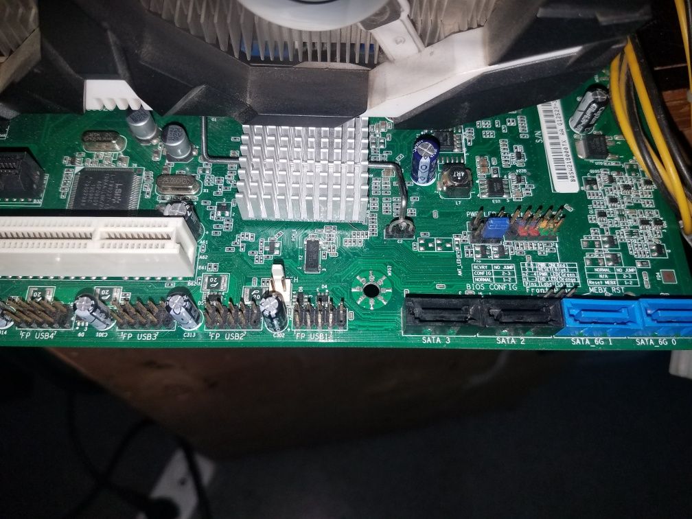 Комплект на e3 1270 (аналог i7  2600) сокет 1155 sandy bridge