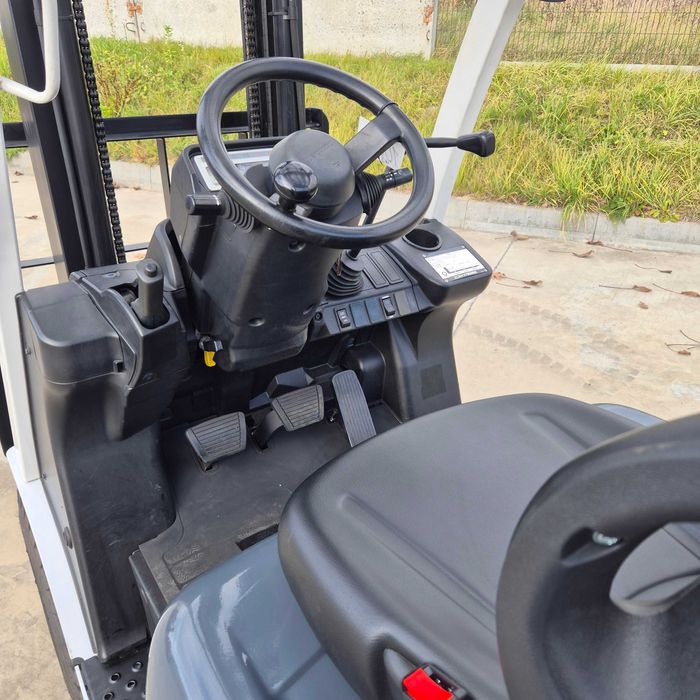 Навантажувач UNICARRIERS 1,5 тон 2013р