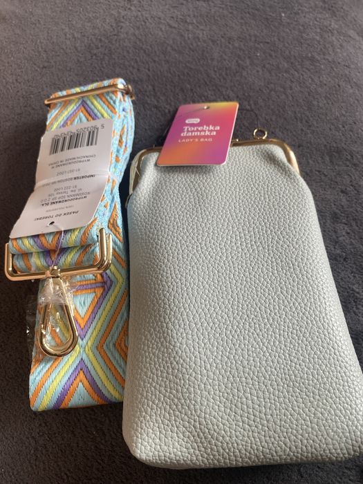 Torebka na telefon , na cienkim pasku