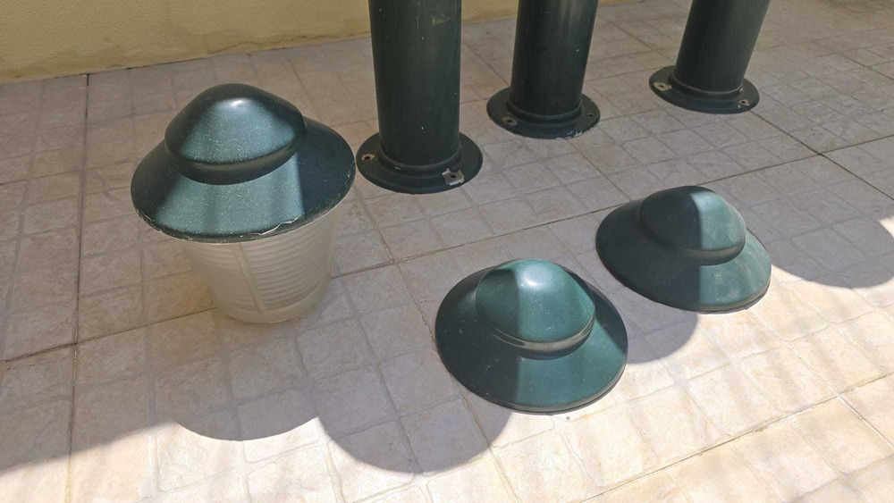 Candeeiros Jardim (Apenas a estrutura Verde + Abajur)