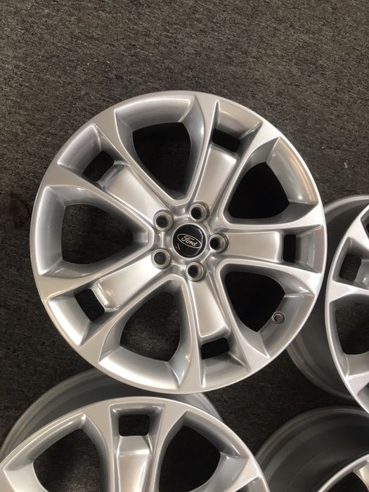 Felgi  Ford Kuga mondeo focus edge 18 cali 5x108 oryginał ładne