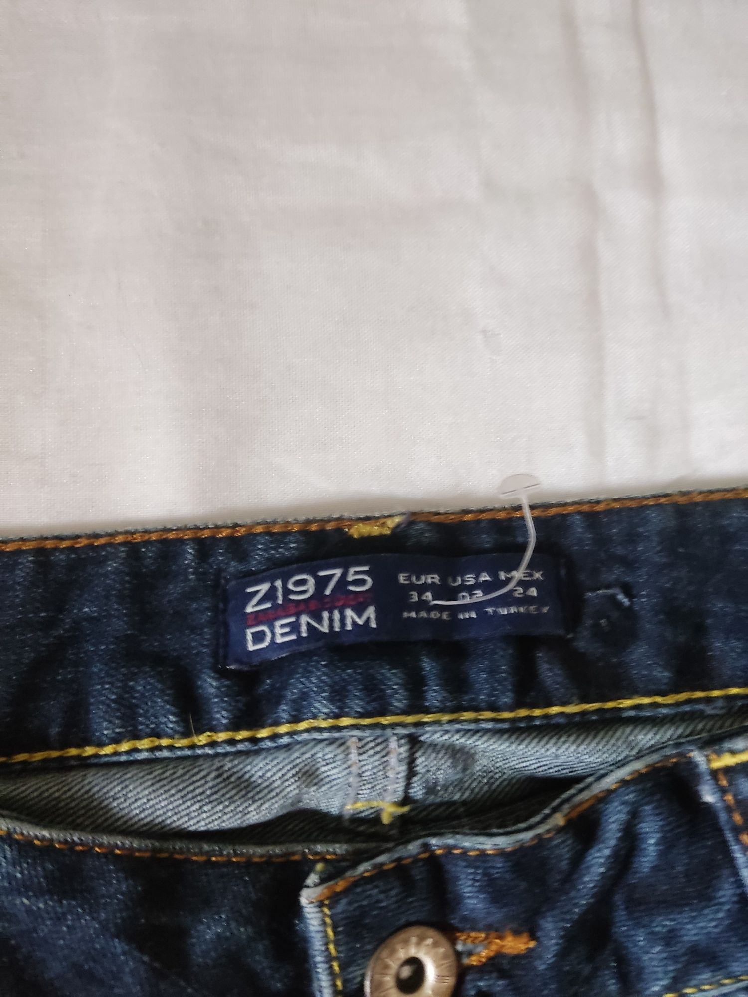 Nowe spodnie jeansowe Zara M