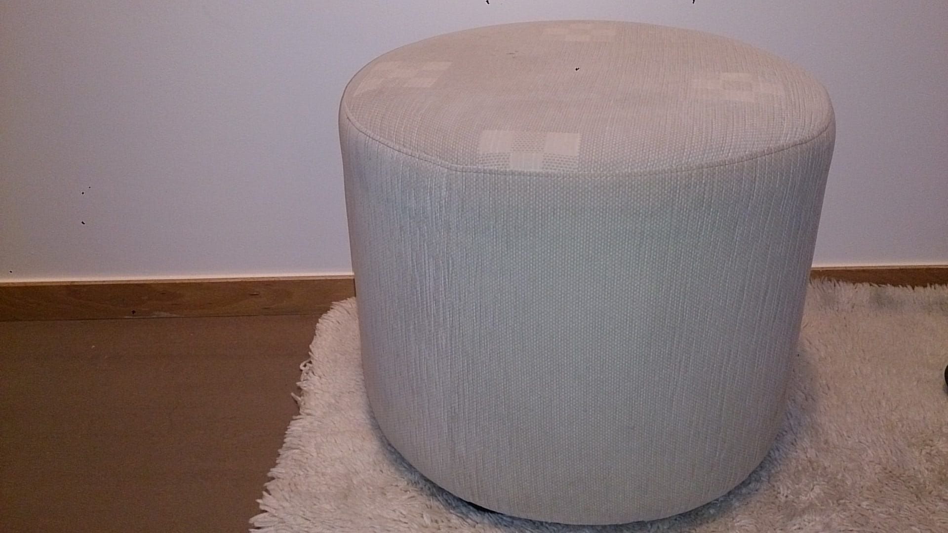 Conjunto de sofá, maple e puf