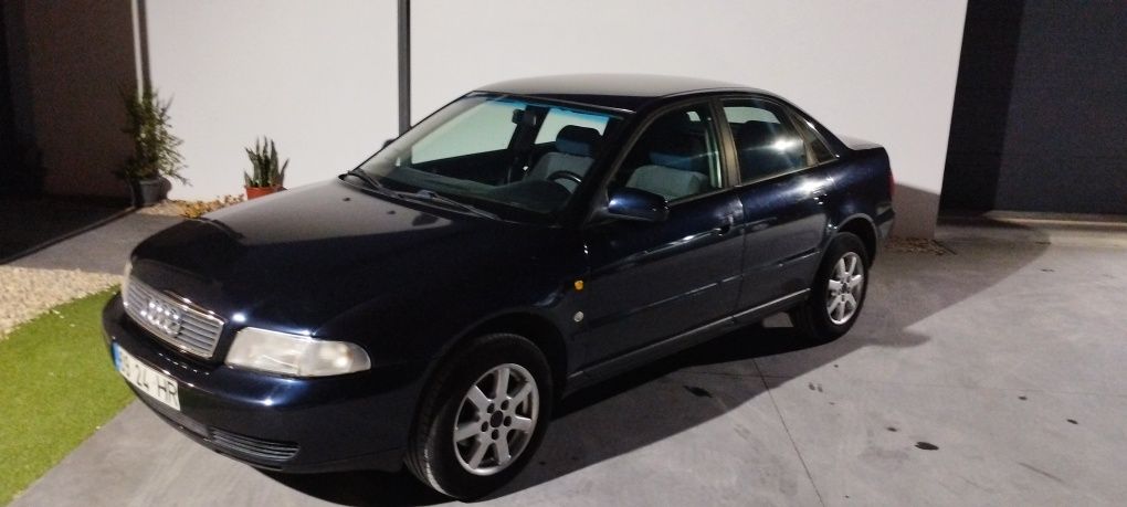 Audi A4 1.9tdi 90cv