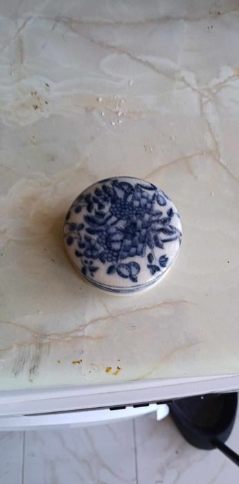 Tres peças  antigas de loicá antiga