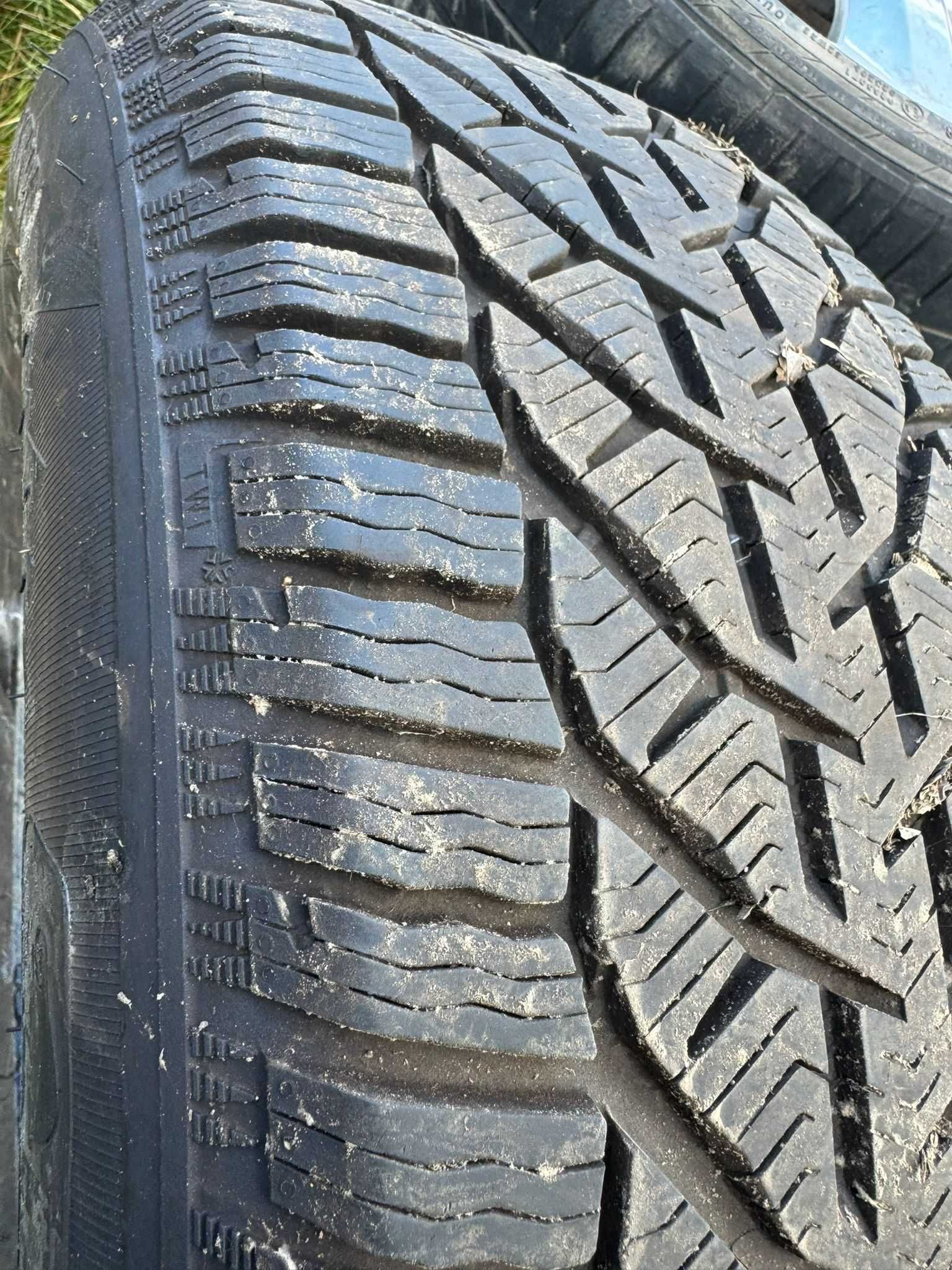 Opony zimowe 17" terenowe suv Vinter 2021 rok 265/65/17