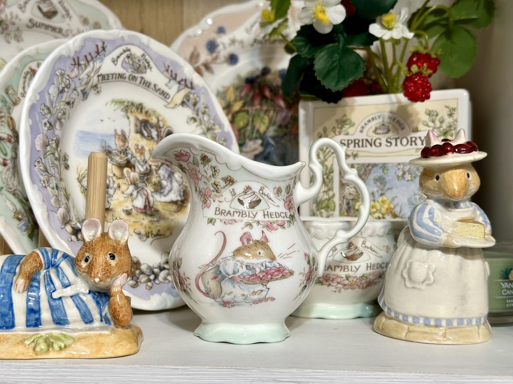 Молочник Глечик Royal Doulton. Brambly Hedge. Ежевичная поляна