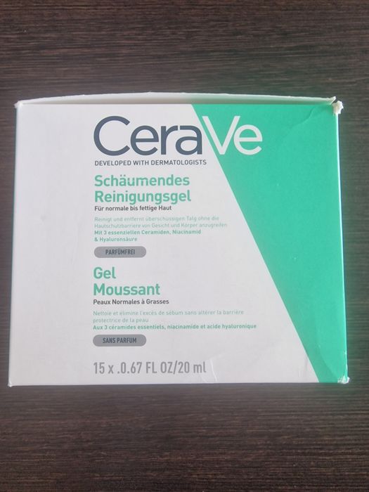 CeraVe oczyszczający żel do mycia dla cery normalnej I tłustej 300 ml