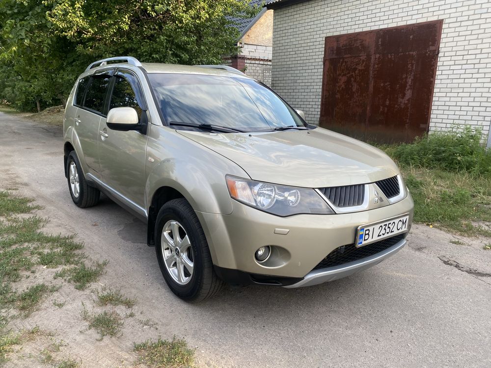 Mitsubishi Outlander 2.0 2007 рік