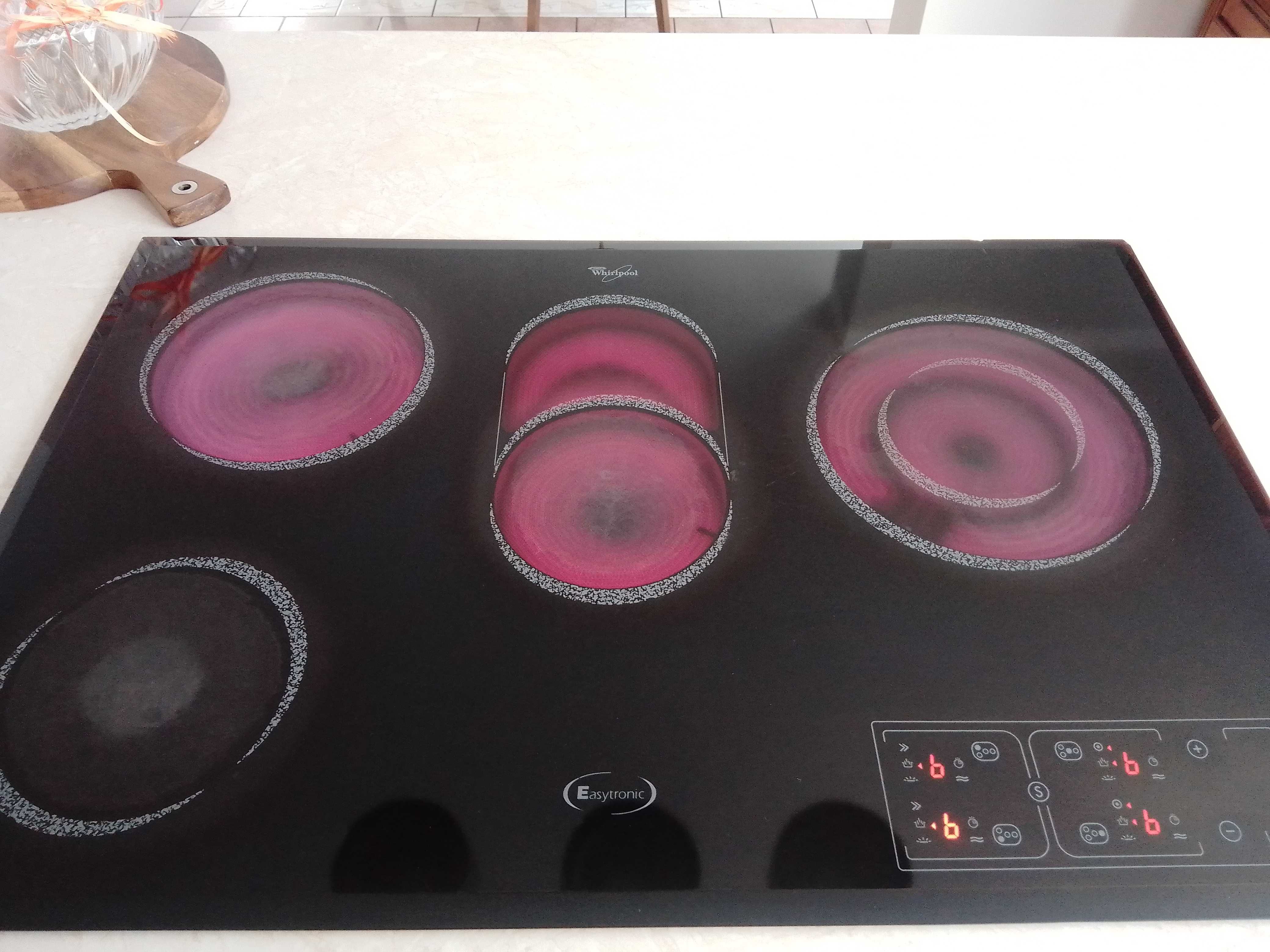 Duża elektryczna płyta ceramiczna Whirlpool AKM 970/BA/01