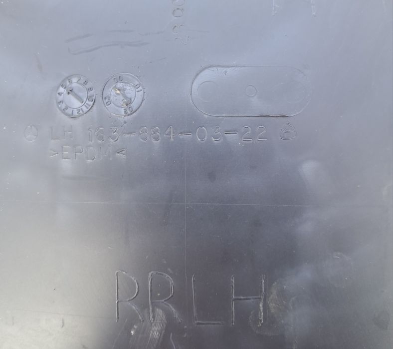 Підкрильник підкрилок Мерседес МЛ ML w163 розборка шрот запчастини