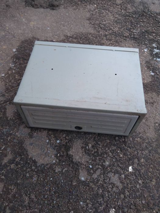 Ящик металевий продам