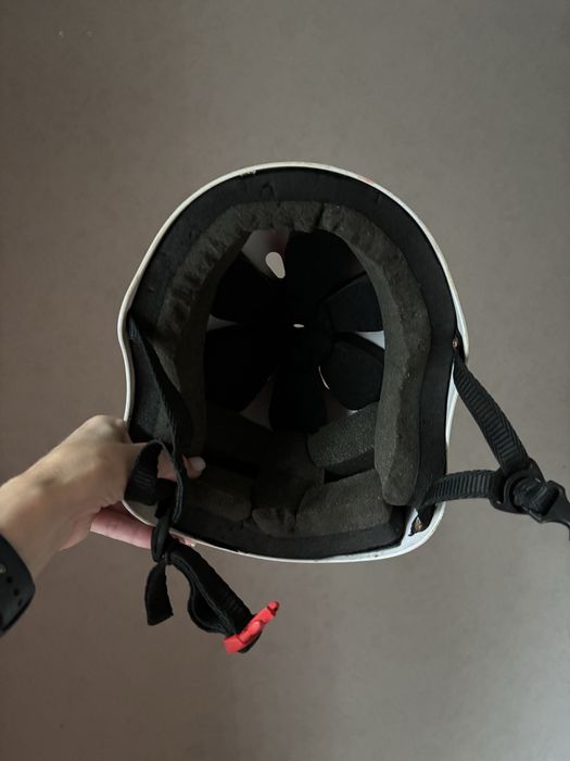 Шолом Tempish, шлем