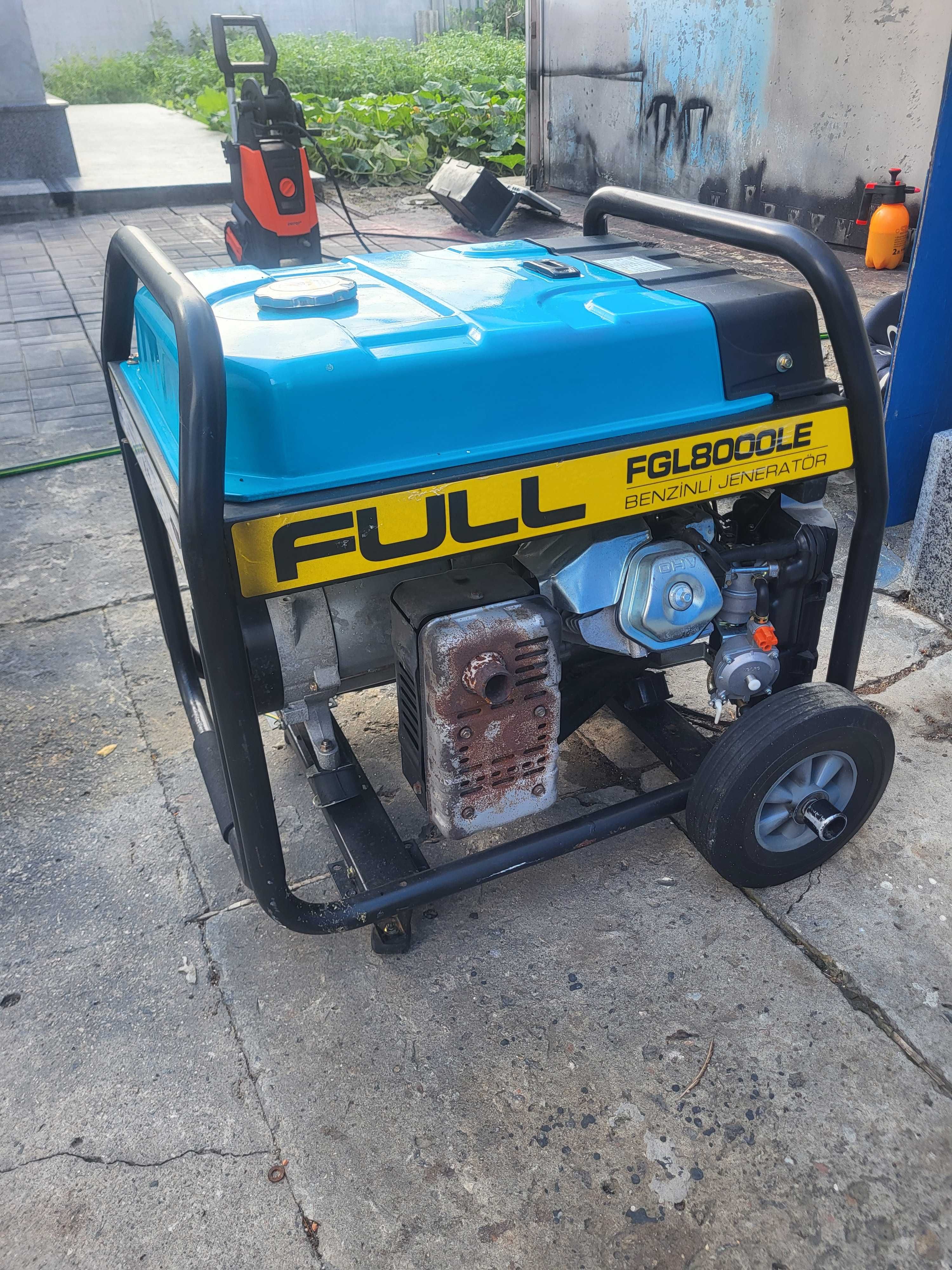 Продам генератор FGL8000LE
