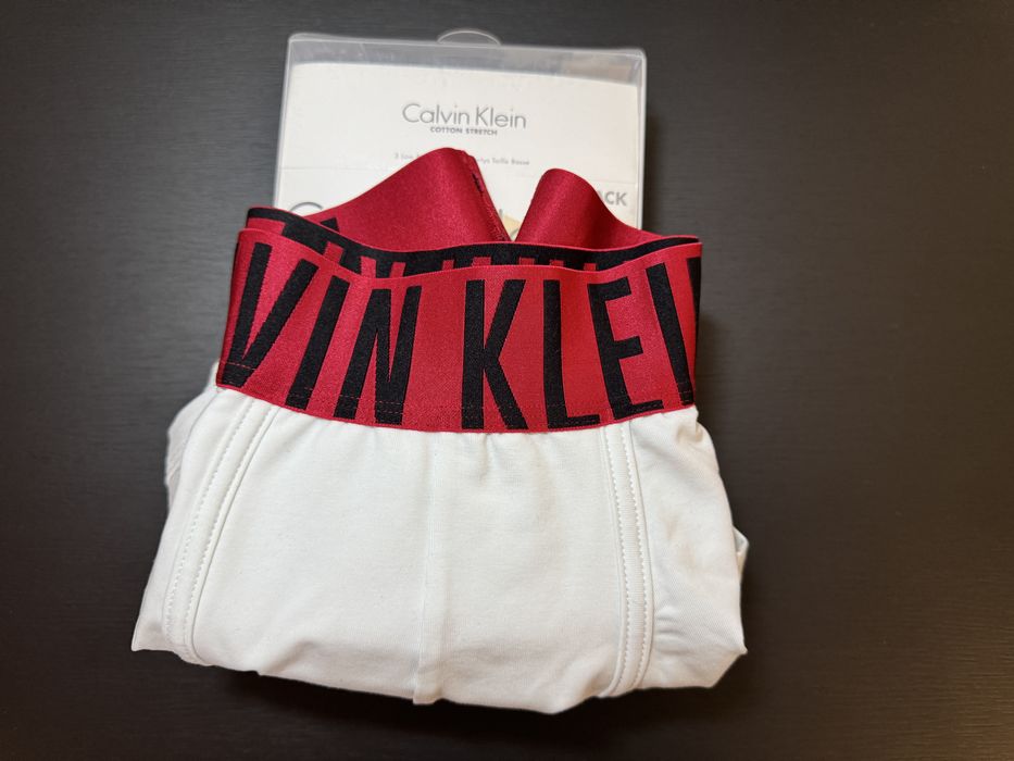 Bokserki obcisłe Calvin Klein białe rozmiar M niski stan