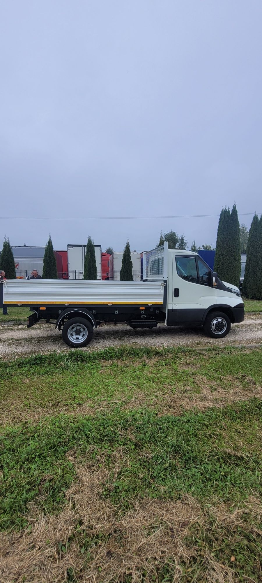 Wynajem wywrotka iveco