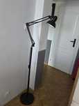 Lampa podłogowa czarna