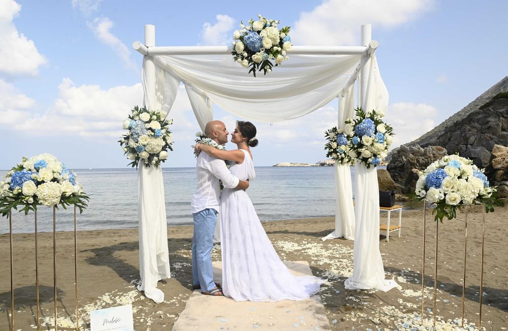 Suknia ślubna z trenem w stylu greckim rozmiar 38/M PIĘKNA! Swarovski