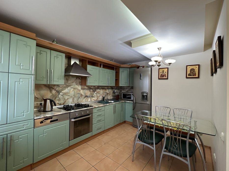 Оренда 3-х кімнатної квартири в самому центрі міста