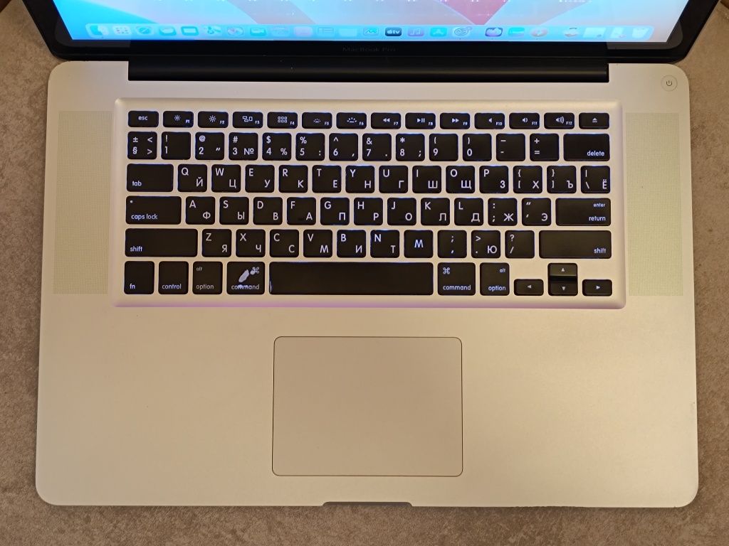 Macbook pro 15 a1286 (i7/10gb/128gb) 2011