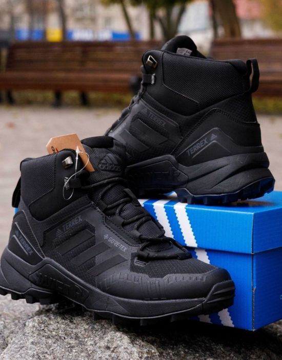 Зимові чоловічі ботінки Adidas Terrex Swift R