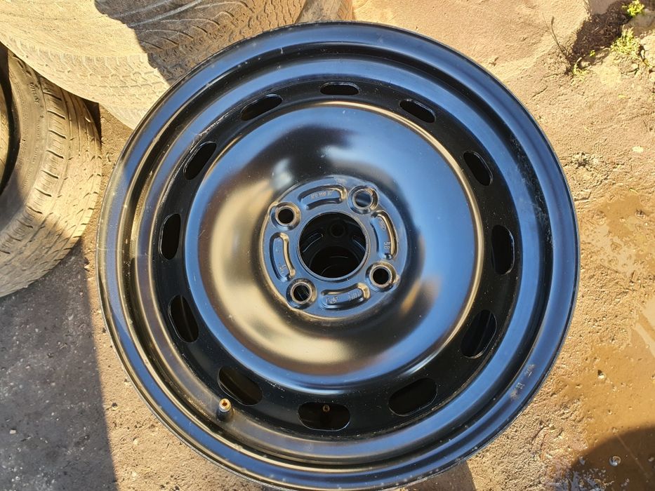 Felgi 15 Ford Bmax Fiesta MK7 MK8 Ka+ Tourneo Ecosport 4x108 TPMS ET37