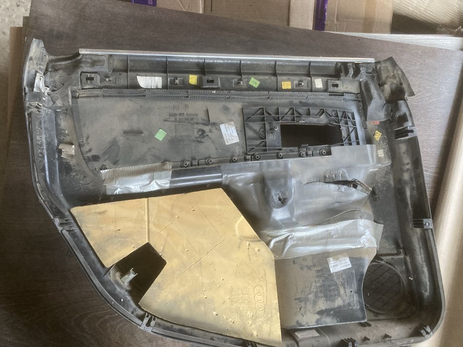 Дверна карта audi a8 d2 задня права