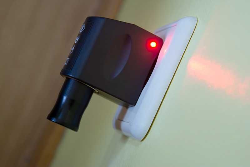 Adaptador de Isqueiro AC/DC para Tomada de Parede, Novo