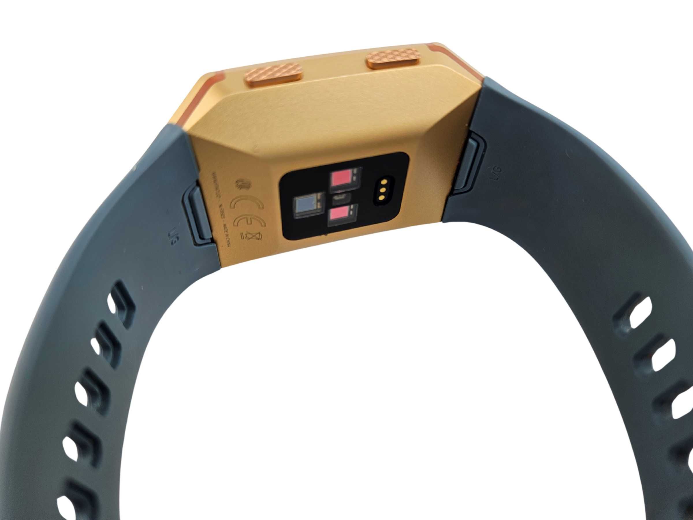 Смарт-годинник Fitbit Ionic