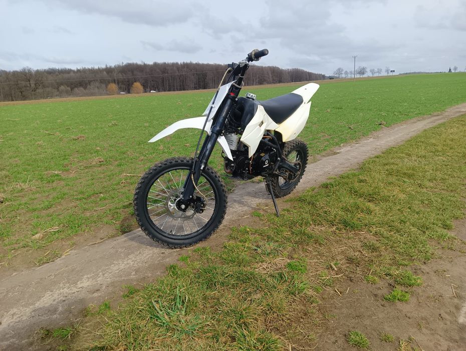 Motocykl MRF 140rc