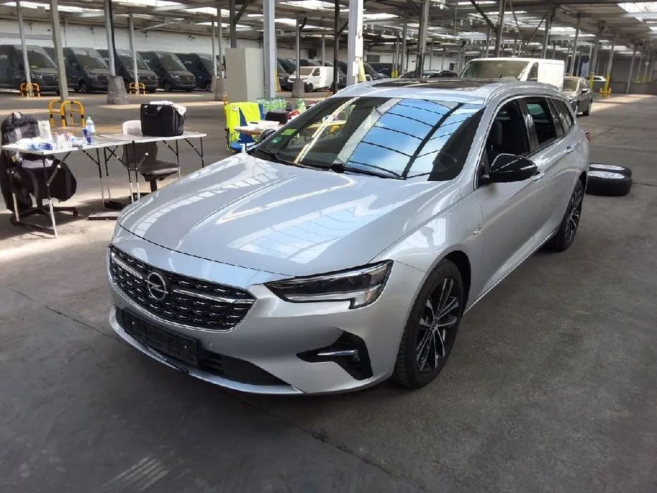 Opel Insignia Panorama, Wentyl. fotele, ACC, Hak, Flexride, FV23%