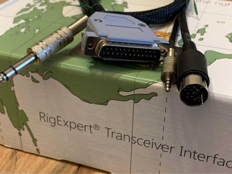 RigExpert TI-3000 z przewodem do Icom