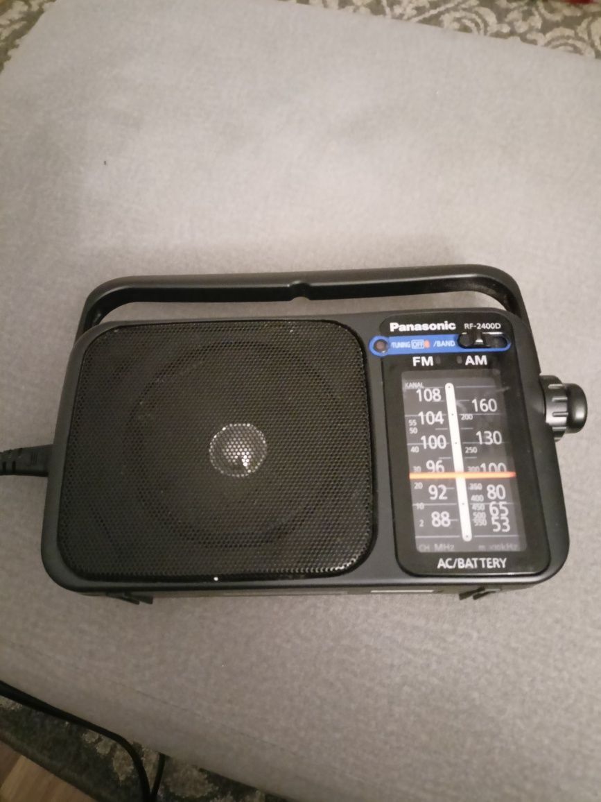 Radio Panasonic RF-2400D