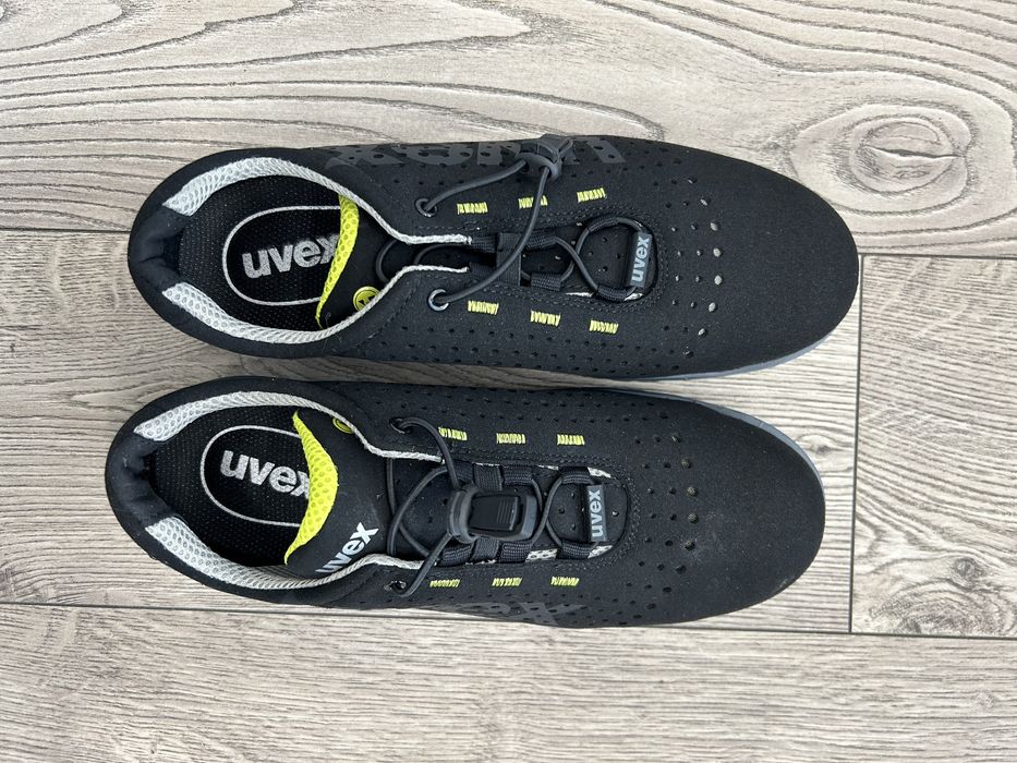 Buty ochronne Uvex 8543.8 S1 SRC rozmiar 43