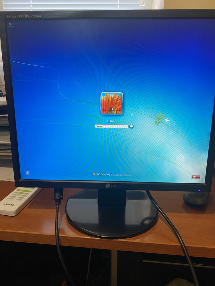 Монитор LG Flatron