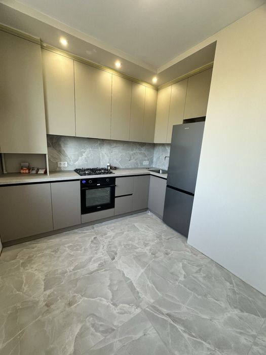 Продається 1 кім квартра/ Богомольця/Новобудова