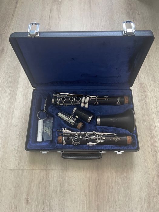 Clarinete Buffet Crampon E10