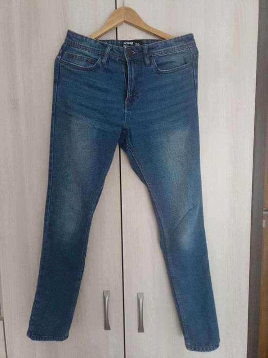 Granatowe Jeasny Sinsay