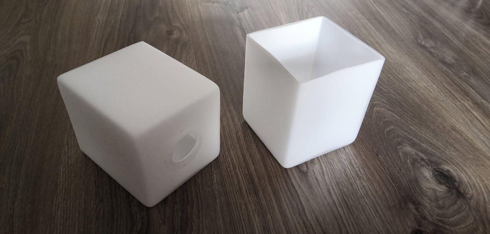 Lampa sufitowa - dwa klosze