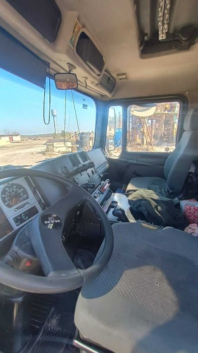 Самоскид MAN 35.364 з місцем за кабіною під грейфер кран маніпулятор