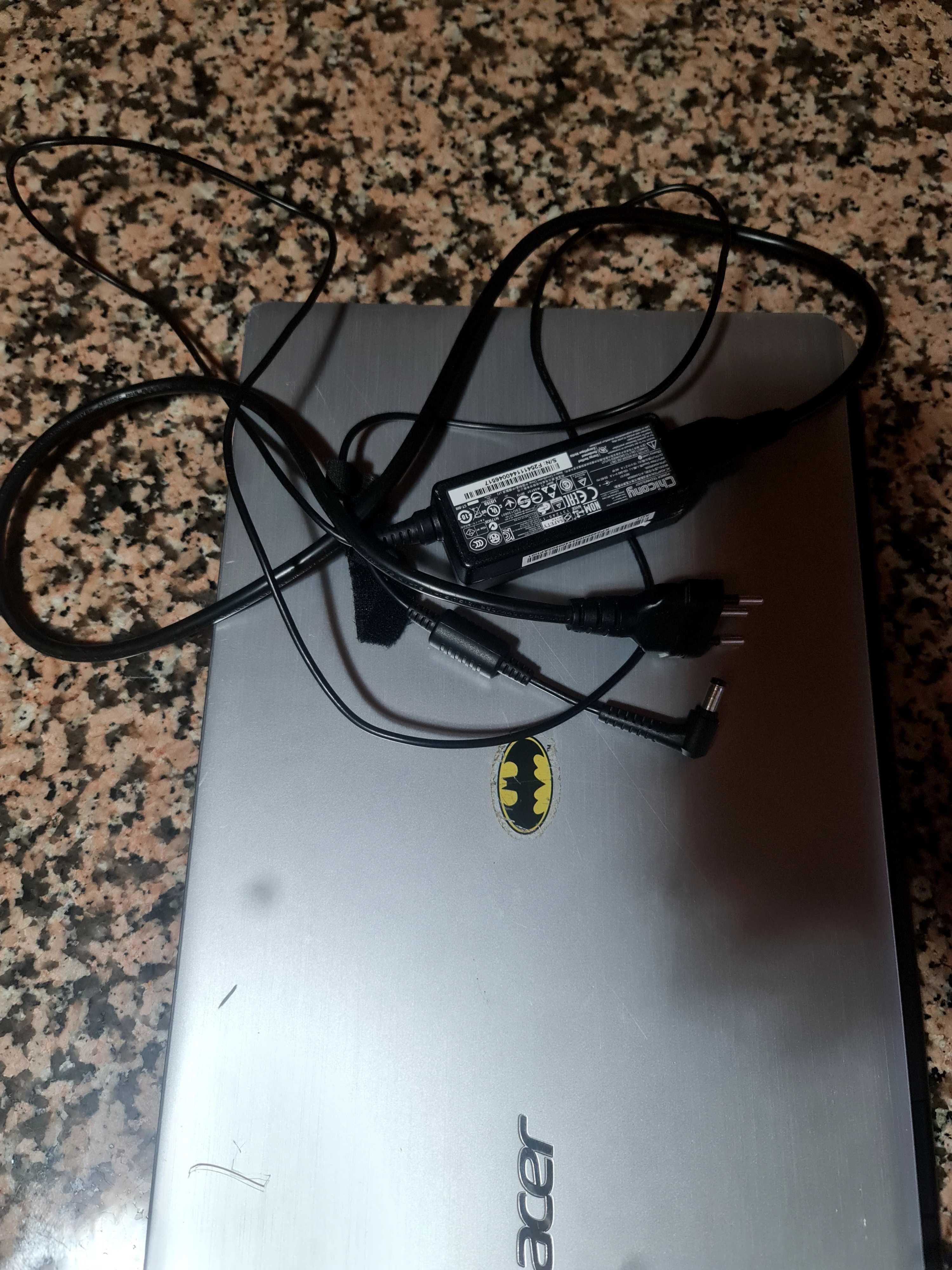Portatil Acer cinzento