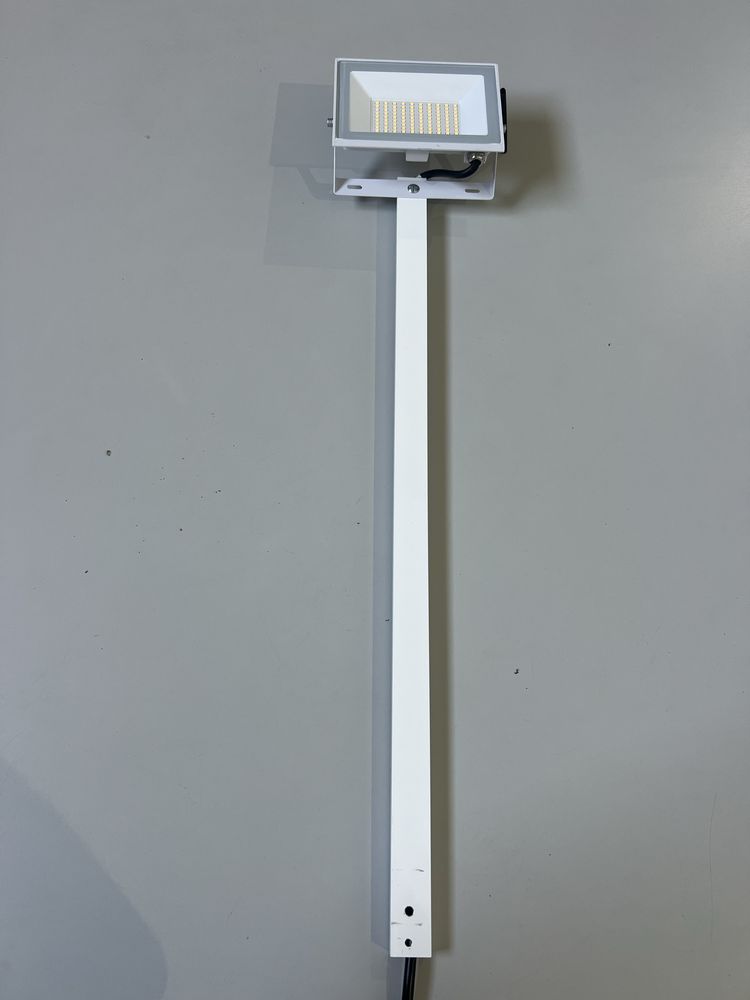 Projetores/ Foco LED 50W com Suporte em Aluminio - Varias unidades