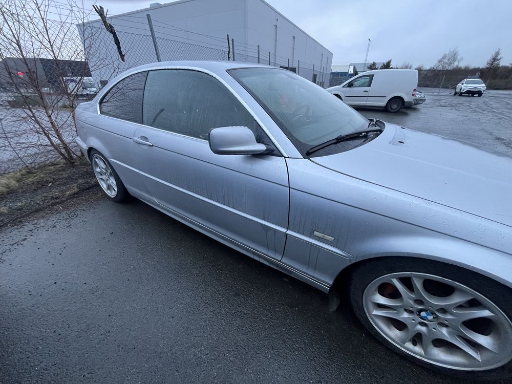 BMW E46 323Ci Coupe