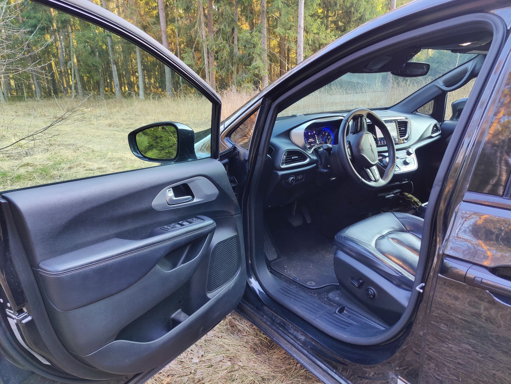 Chrysler Pacifica Touring L z pakietem S Appearance